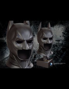 NOBLE COLLECTION - Batman - The Dark Knight Special Edition Full Size Cowl 