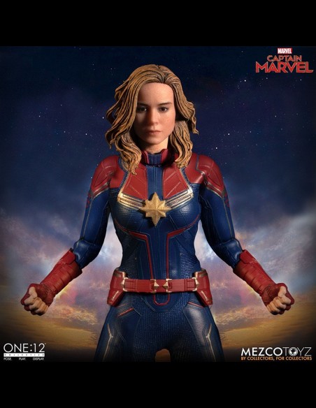 MEZCO - Captain Marvel 1:12 Clothed A.Figure