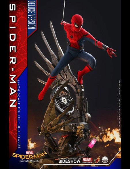 HOT TOYS DELUXE - Marvel: Spider-Man Homecoming Spider-Man 1:4 Scale Figure