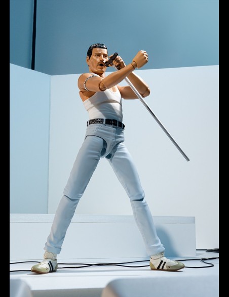 BANDAI - Freddy Mercury Live Aid SH Figuarts