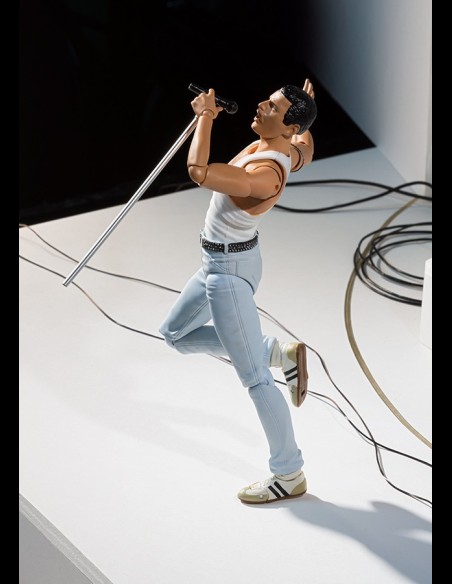 BANDAI - Freddy Mercury Live Aid SH Figuarts