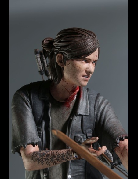 DARK HORSE - Last of Us Part 2 Ellie with bow statua