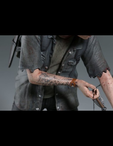 DARK HORSE - Last of Us Part 2 Ellie with bow statua