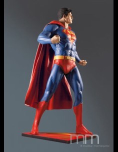 MUCKLE MANNEQUINS - DC Comics: Life Sized Classic Superman Statue 2