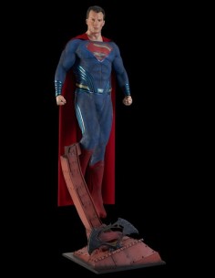 MUCKLE MANNEQUINS - DC Comics: Batman vs Superman - Life Sized Superman Statue