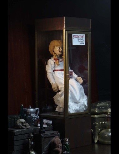 NECA - The Conjuring Annabelle Clothed