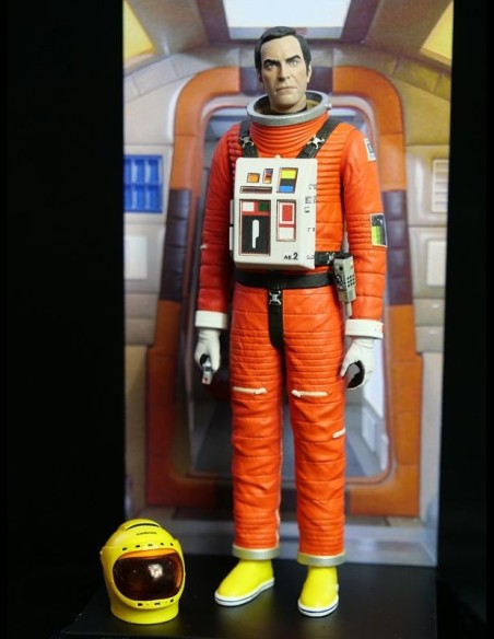 SIXTEEN 12 - Spazio 1999 Commander Koenig in spacesuit A.Figure
