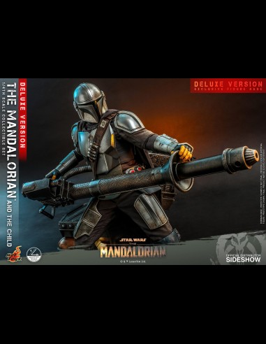HOT TOYS DELUXE - Star Wars: The Mandalorian - The Mandalorian and The Child 1:4 Scale Set