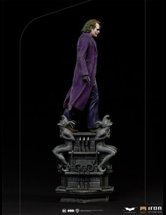 IRON STUDIOS - The Dark Knight Joker 1/10 Art Statua 2