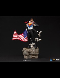 IRON STUDIOS - Superman Clark Kent Deluxe 1/10 Statua 2
