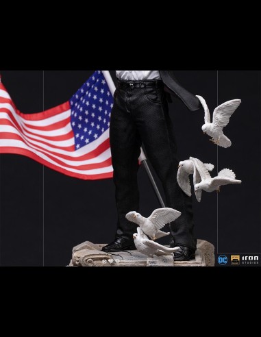 IRON STUDIOS - Superman Clark Kent Deluxe 1/10 Statua