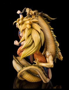 BANDAI - Dragonball Z Supersaiyan 3 Son Goku Dragon Fist Explosion Figuarts Zero 2