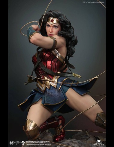 TOYNAMI - DC Comics: Gal Gadot Wonder Woman 1:4 Scale Statue