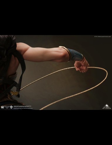 TOYNAMI - DC Comics: Gal Gadot Wonder Woman 1:4 Scale Statue