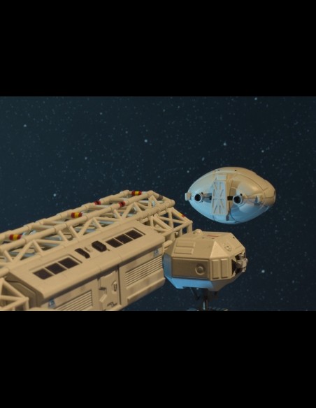 SIXTEEN 12 - Space 1999 Dragons Domain Die Cast Set