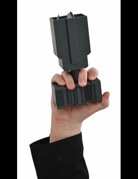 NECA - Batman Animated Grapnel Gun Prop Replica