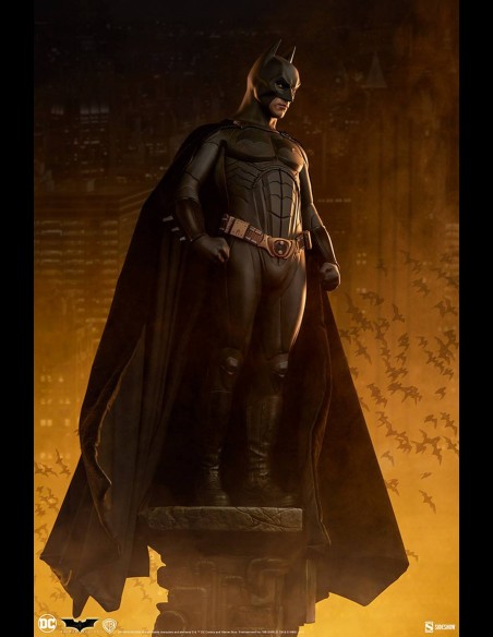 SIDESHOW - DC Comics: Batman Begins - Batman 1:4 Scale Statue