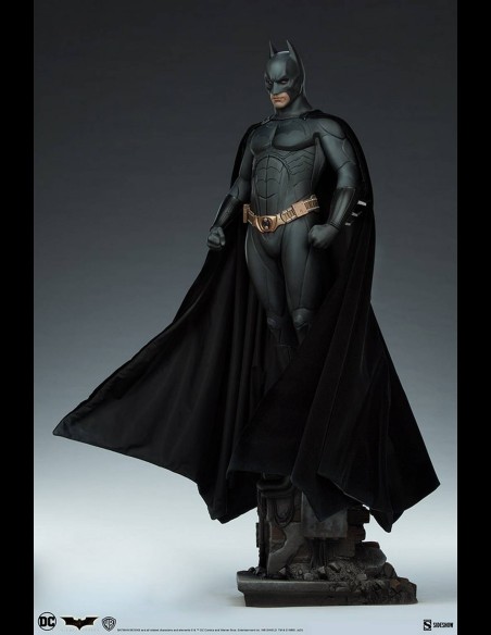 SIDESHOW - DC Comics: Batman Begins - Batman 1:4 Scale Statue