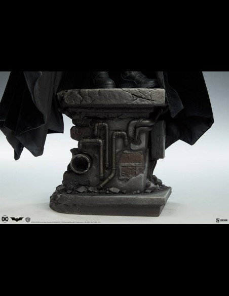SIDESHOW - DC Comics: Batman Begins - Batman 1:4 Scale Statue