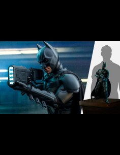 HOT TOYS - DC Comics: The Dark Knight Trilogy - Batman 1:4 Scale Figure