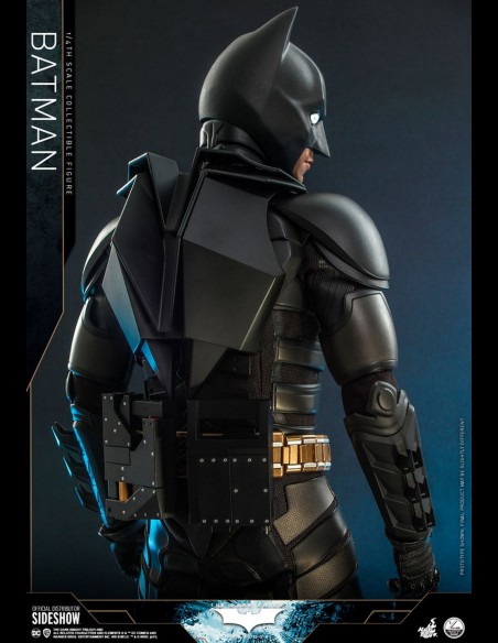 HOT TOYS - DC Comics: The Dark Knight Trilogy - Batman 1:4 Scale Figure
