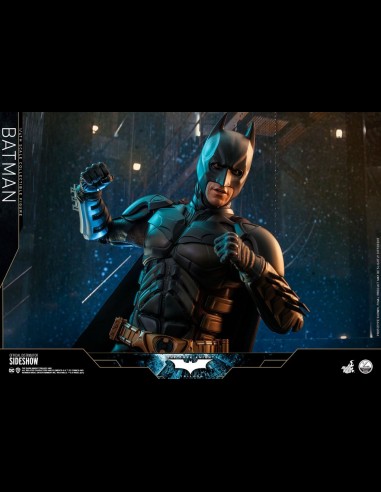 HOT TOYS - DC Comics: The Dark Knight Trilogy - Batman 1:4 Scale Figure