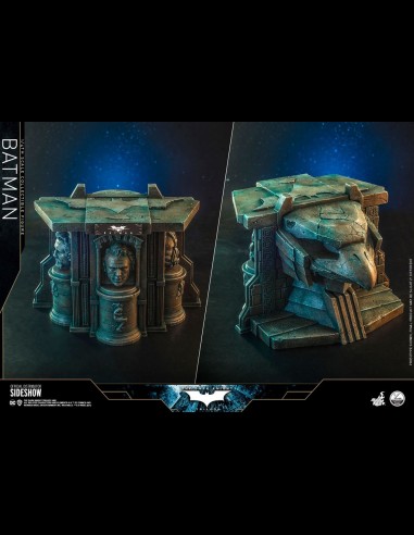 HOT TOYS - DC Comics: The Dark Knight Trilogy - Batman 1:4 Scale Figure