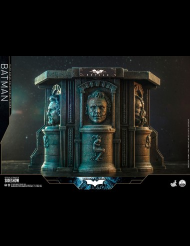 HOT TOYS - DC Comics: The Dark Knight Trilogy - Batman 1:4 Scale Figure