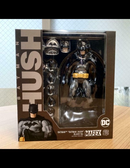 MEDICOM - Batman Hush MAF EX Action Figure Batman Black Ver. 16 cm