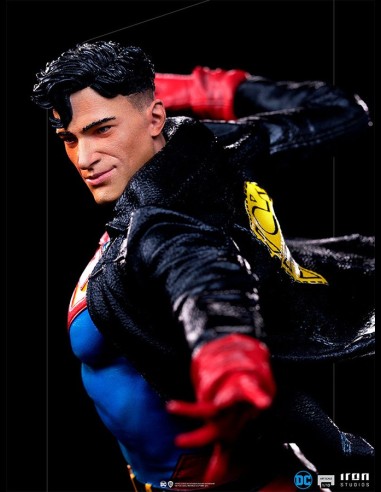 IRON STUDIOS - Superboy Deluxe 1/10 Art Statua