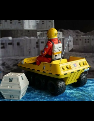 SIXTEEN 12 - Space 1999 Alan Carter with Moon Buggy DLX