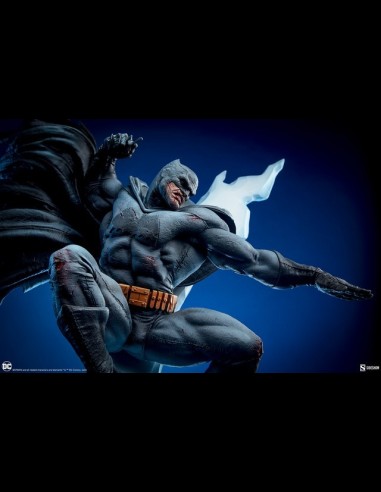 SIDESHOW - DC Comics: The Dark Knight Returns - Batman Premium 1:4 Scale Statue