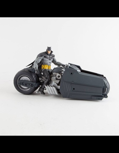 McFARLANE - DC Multiverse Vehicles White Knight Batcycle