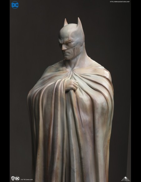 QUEEN STUDIOS - DC Comics: Museum Line - Batman 1:4 Scale Statue