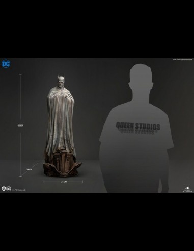 QUEEN STUDIOS - DC Comics: Museum Line - Batman 1:4 Scale Statue