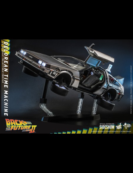 HOT TOYS - Back to the Future 2: DeLorean Time Machine 1:6 Scale Figure