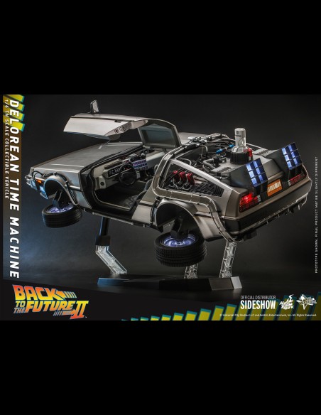 HOT TOYS - Back to the Future 2: DeLorean Time Machine 1:6 Scale Figure