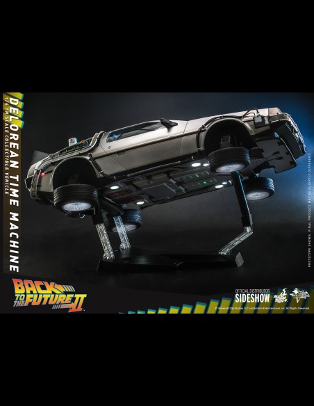 HOT TOYS - Back to the Future 2: DeLorean Time Machine 1:6 Scale Figure