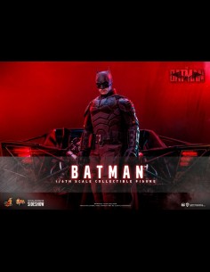 HOT TOYS - DC Comics: The Batman - Batman 1:6 Scale Figure 2
