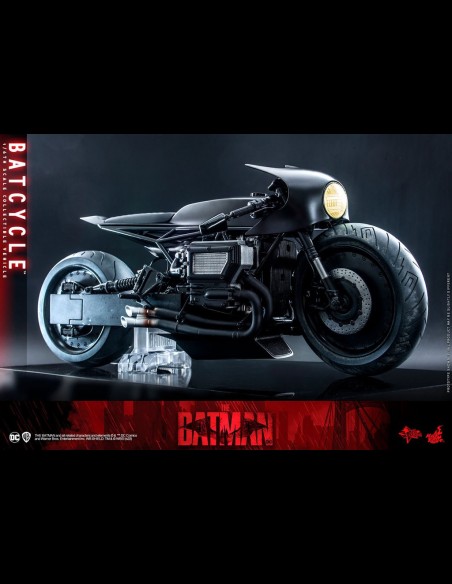 HOT TOYS - DC Comics: The Batman - Batcycle 1:6 Scale Replica