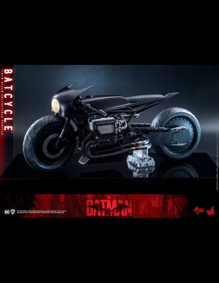 HOT TOYS - DC Comics: The Batman - Batcycle 1:6 Scale Replica