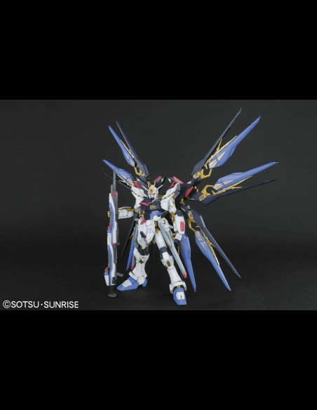BANDAI - Gundam Strike Freedom ZGMF-X20A Perfect Grade